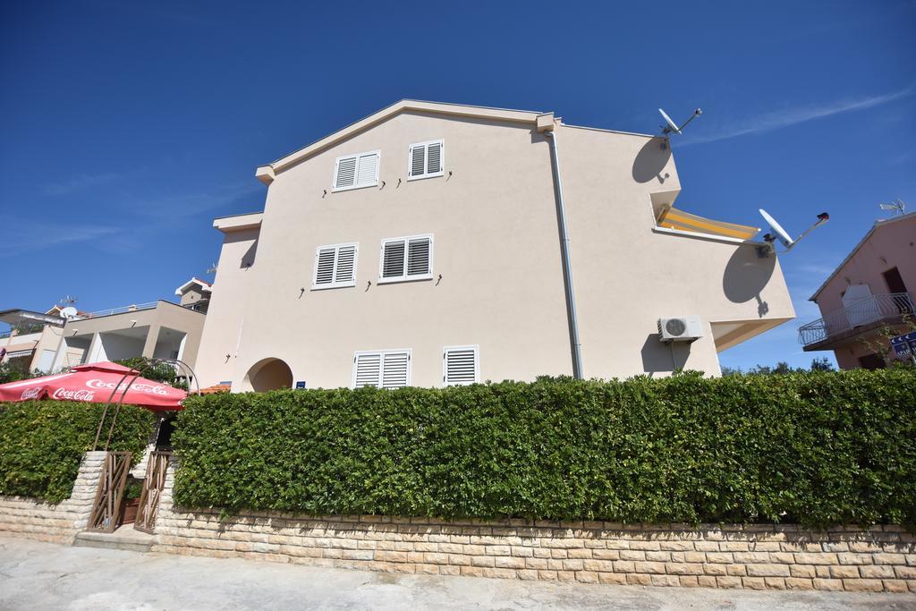 Apartments Pralija Žaborić Eksteriør billede