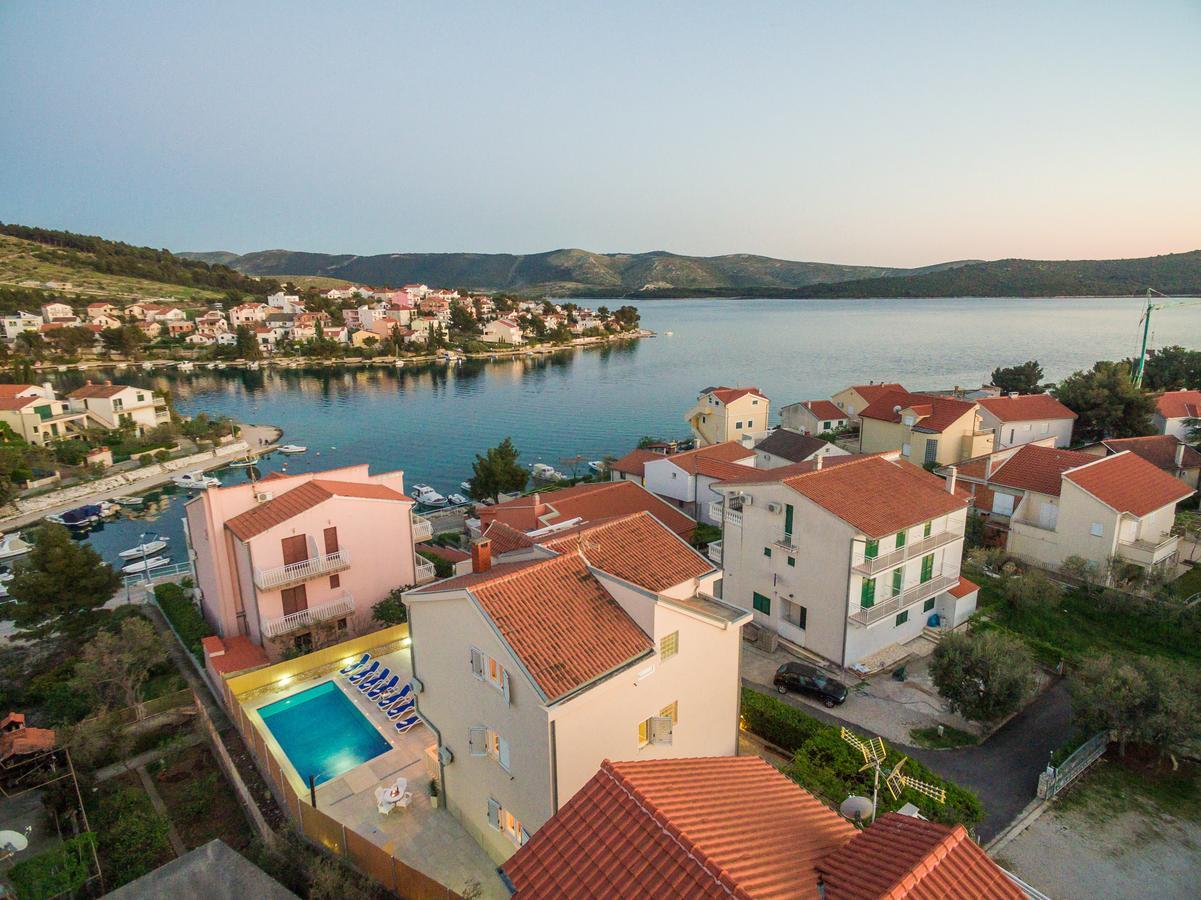 Apartments Pralija Žaborić Eksteriør billede